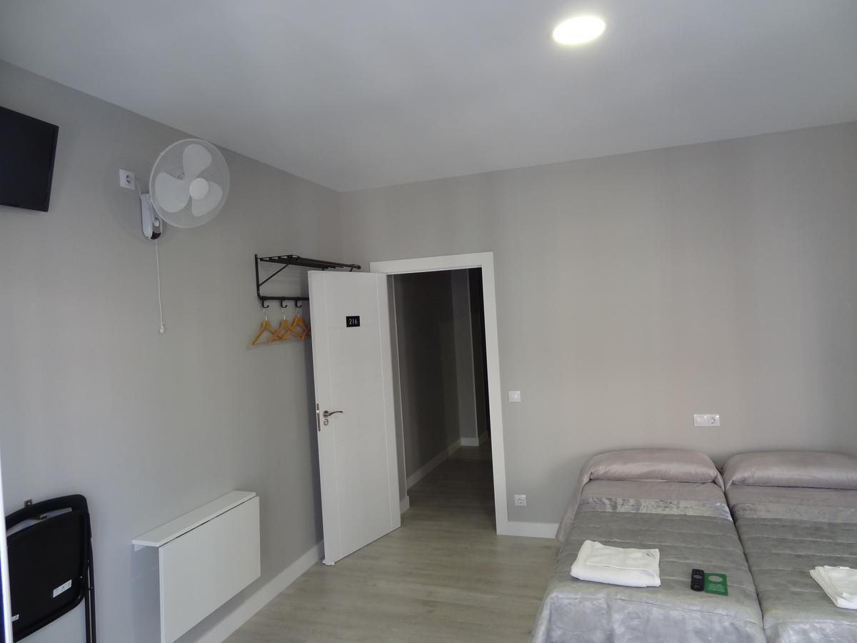 Pension La Bilbaina - Albergue Logroño Zewnętrze zdjęcie