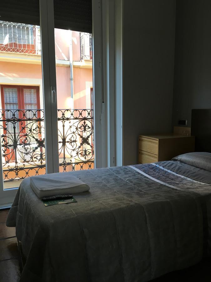 Pension La Bilbaina - Albergue Logroño Zewnętrze zdjęcie
